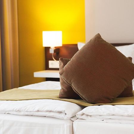 Weinhotel Kaisergarten อัลไซย์ ภายนอก รูปภาพ